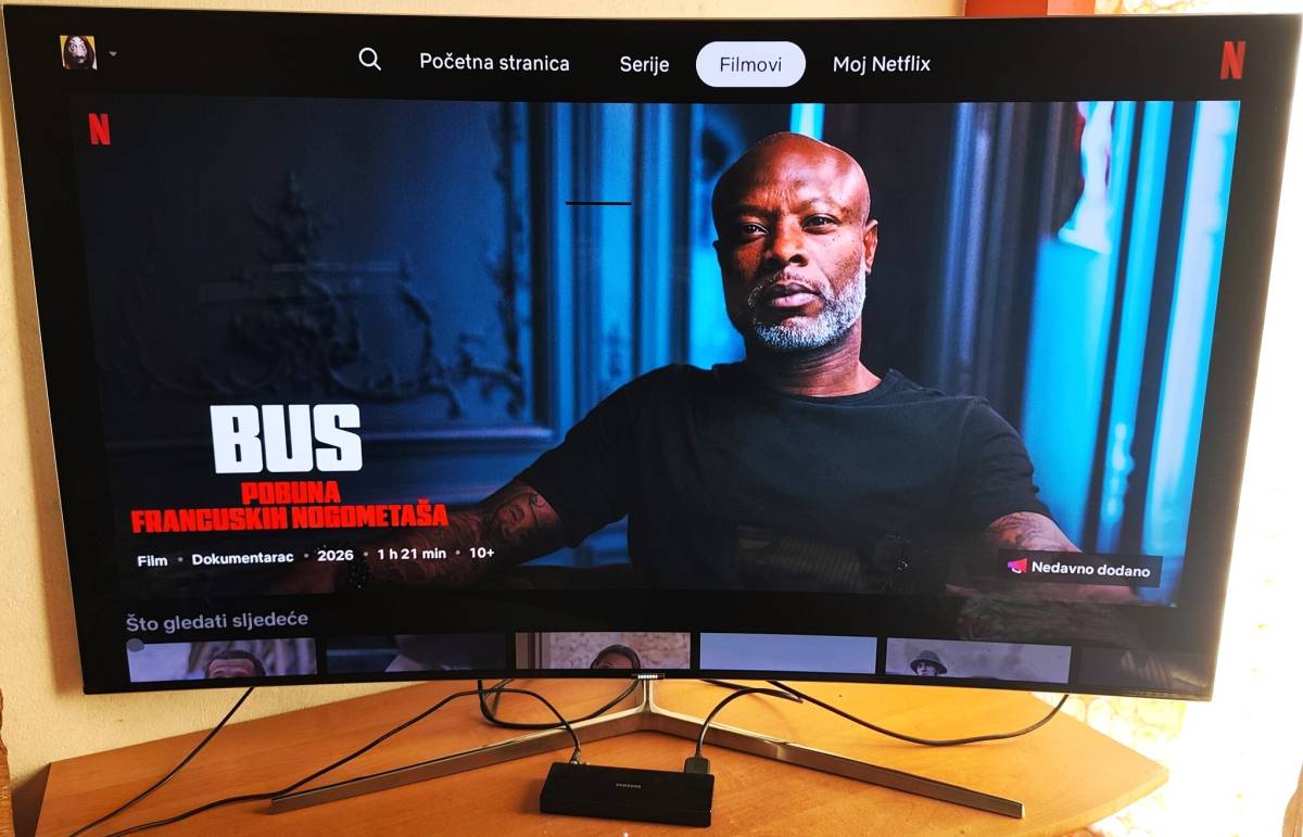 Samsung zakrivljeni SUHD 65" 163cm 4K