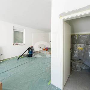 Savudrija - kuća s bazenom, 3 spavaće sobe blizu mora