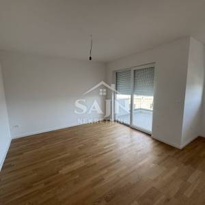 Seget Vranjica/Trosoban stan s pogledom S22