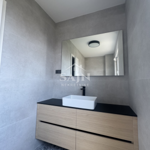 Seget/Luksuzni Penthouse 100m od plaže