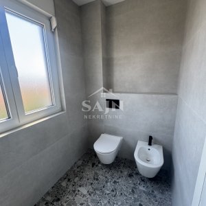 Seget/Luksuzni Penthouse 100m od plaže