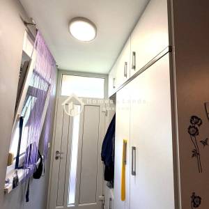 Sesvete,3-soban stan ukupne površine 81m2 s prostranom terasom i PM