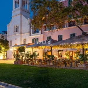 ŠIBENIK, CENTAR, vrhunski uhodani restaurant, prvi red do mora.