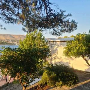 Šibenik - okolica, Grebaštica, samostojeća kuća blizu mora