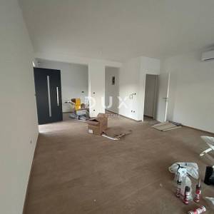 ŠIBENIK, PIROVAC - Moderan Duplex s bazenom u novogradnji