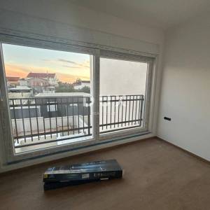 ŠIBENIK, PIROVAC - Moderan Duplex s bazenom u novogradnji