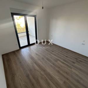ŠIBENIK, VODICE - Komforan dvoetažni stan na mirnoj lokaciji