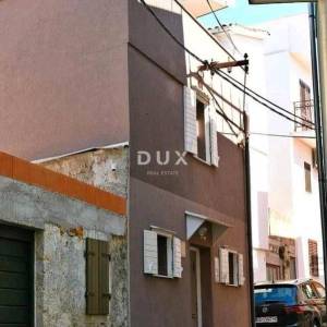 ŠIBENIK, VODICE – renovirana kuća 200 m od mora