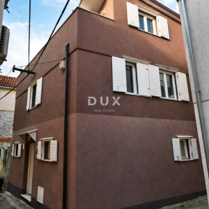 ŠIBENIK, VODICE – renovirana kuća 200 m od mora