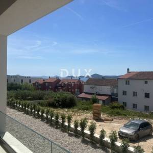 ŠIBENIK, VODICE – Stan u luksuznoj zgradi s pogledom na more