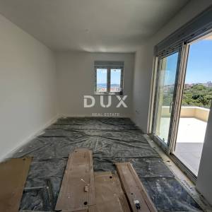 ŠIBENIK, VODICE – Zadnji kat, 3 spavaće sobe i panoramski pogled na more