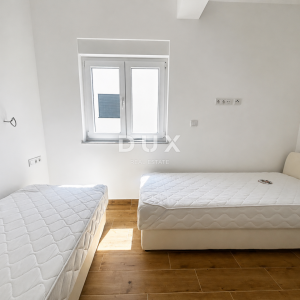 ŠIBENIK, ŽABORIĆ – Stan u novogradnji 150 m od mora s lođom i pogledom na more