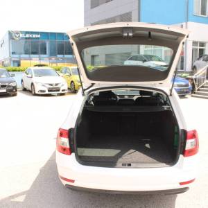 Škoda Octavia Combi 1.6 TDi *LED, NAVIGACIJA*