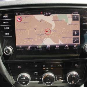 Škoda Octavia Combi 1.6 TDi *LED, NAVIGACIJA*
