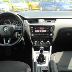 Škoda Octavia Combi 1.6 TDi *LED, NAVIGACIJA*