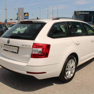 Škoda Octavia Combi 1.6 TDi *LED, NAVIGACIJA*