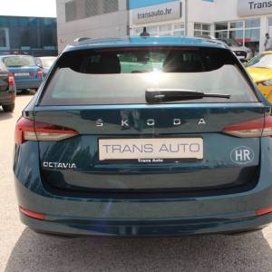 Škoda Octavia Combi 2.0 TDi DSG 150ks *LED, NAVIGACIJA, KAMERA*