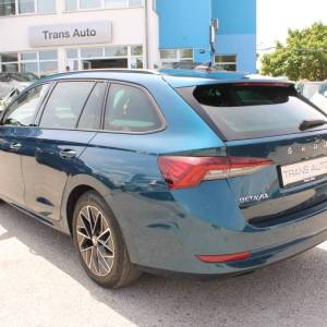 Škoda Octavia Combi 2.0 TDi DSG 150ks *LED, NAVIGACIJA, KAMERA*