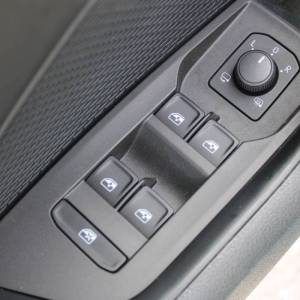 Škoda Octavia Combi 2.0 TDi DSG 150ks *LED, NAVIGACIJA, KAMERA*