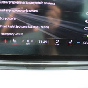 Škoda Octavia Combi 2.0 TDi DSG 150ks *LED, NAVIGACIJA, KAMERA*