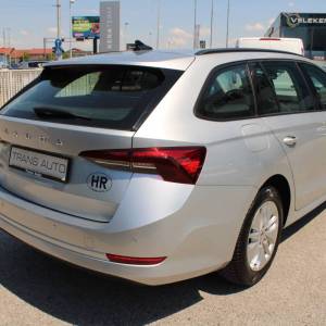 Škoda Octavia Combi 2.0 TDi DSG 150ks *LED, NAVIGACIJA*