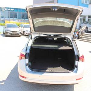 Škoda Octavia Combi 2.0 TDi DSG 150ks *LED, NAVIGACIJA*