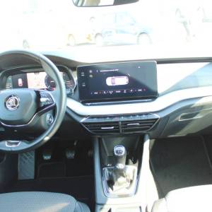 Škoda Octavia Combi 2.0 TDi 150ks *PANORAMA, LED, NAVIGACIJA*