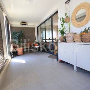 Split, Žnjan prodaja stan 76,50 m2 + 2 parkinga