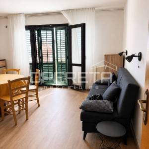 .Stan 90 m² s 3 sobe, terasom i parking mjestom