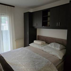 Stan: Karlovac, Dubovac, 63m2, balkon, lođa!