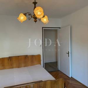Stan na prvom katu kuće s velikim vrtom – Lovran