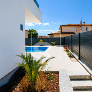 Stan Novigrad, 3 spavaće sobe, bazen pogled more novogradnja