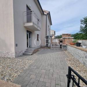 Stan sa okućnicom u novogradnji otok Krk