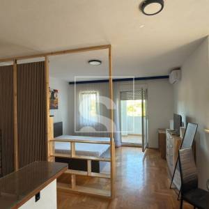 STAN VERUDA, PULA, 250m do mora, 40m2