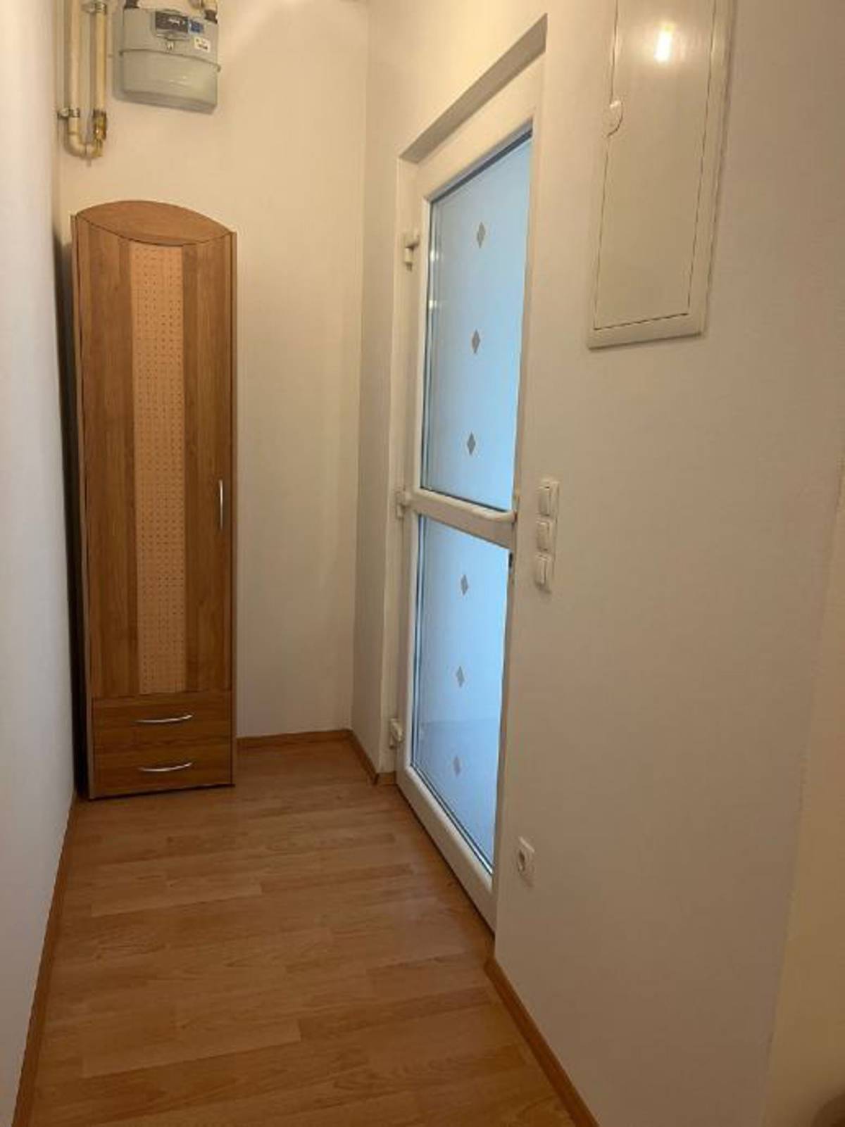 Stan: Zagreb (Sesvetski Kraljevec), 65.00 m2 (iznajmljivanje)