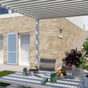 Starigrad, samostojeća vila 128 m2, s bazenom, drugi red do mora
