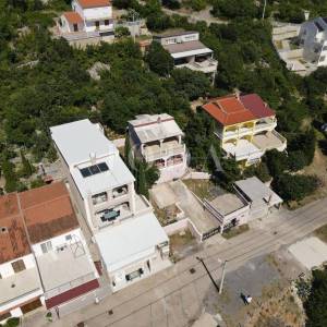 STINICA – Samostojeća kuća s otvorenim pogledom na more i garažom