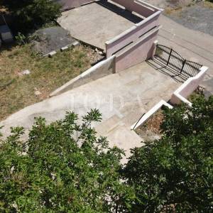 STINICA – Samostojeća kuća s otvorenim pogledom na more i garažom