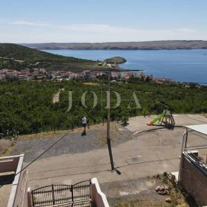 STINICA – Samostojeća kuća s otvorenim pogledom na more i garažom