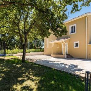 Svetvinčenat, okolica, moderna Villa sa bazenom