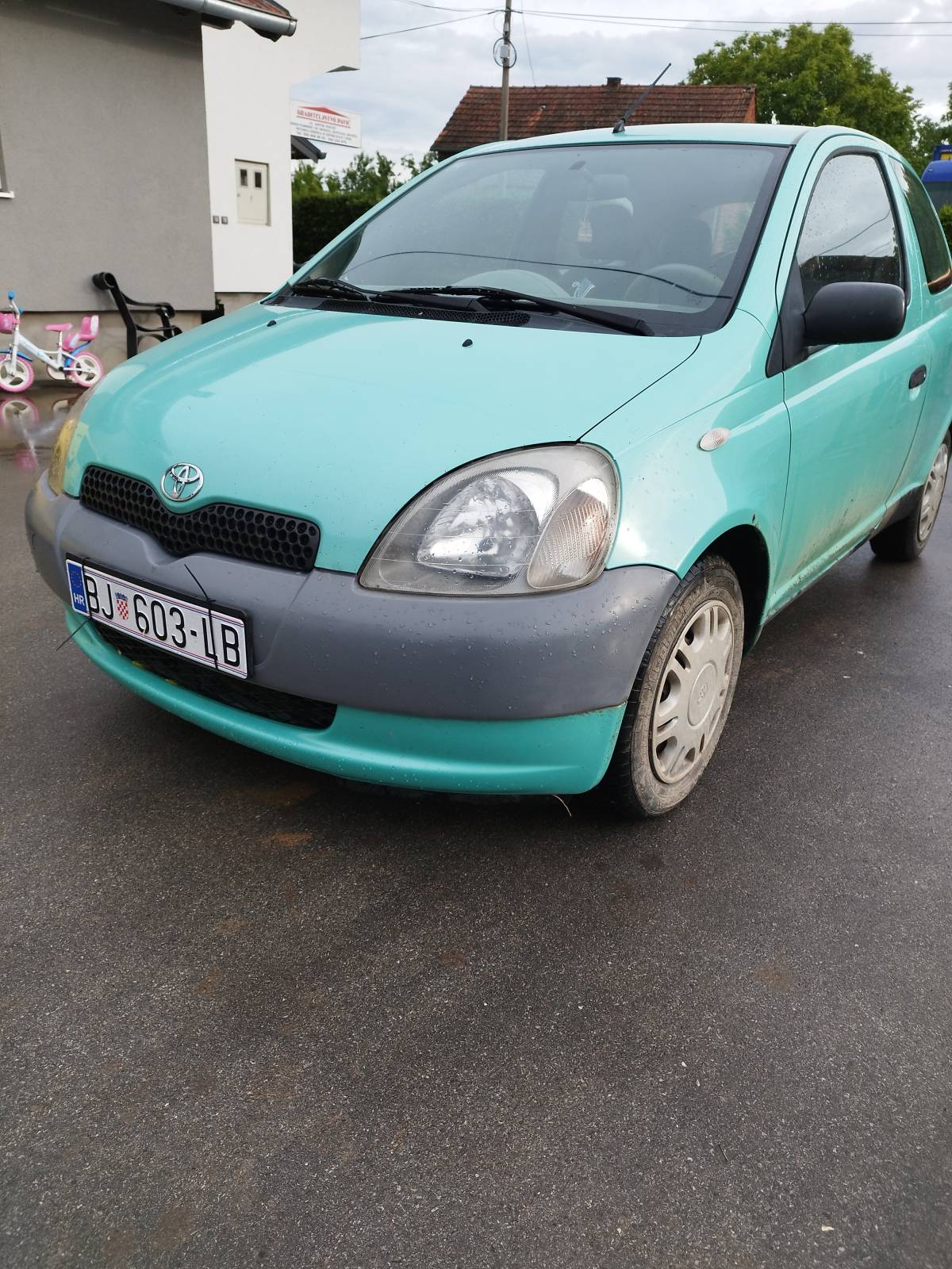 Tojota yariš