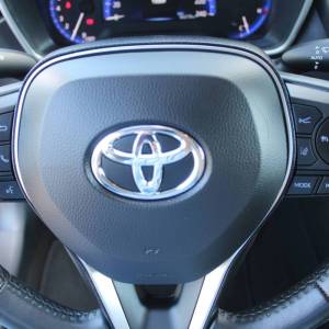 Toyota Corolla Sedan 1.5 VVT *NAVIGACIJA, KAMERA*
