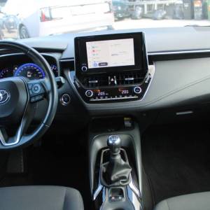 Toyota Corolla Sedan 1.5 VVT *NAVIGACIJA, KAMERA*