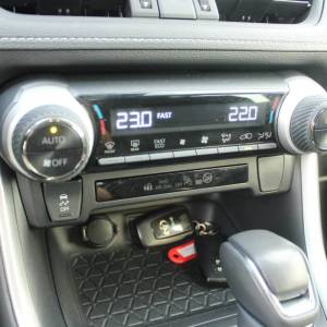 Toyota RAV4 2.5 Hybrid AUTOMATIK *LED, NAVIGACIJA, KAMERA*