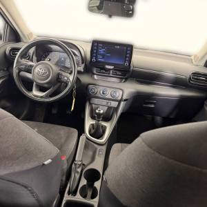 Toyota Yaris 1.5 VVT-iE HB 5D M/T6 SOL - 3 godine jamstva