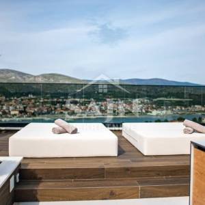 Trogir/Ekskluzivna vila s panoramskim pogledom na more