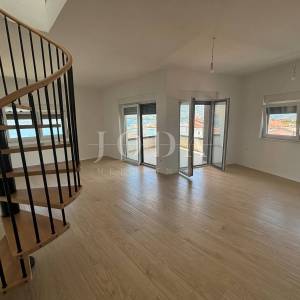 Vinjerac, Penthouse s pogledom na more 