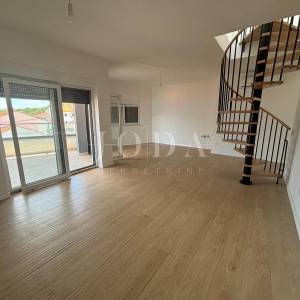 Vinjerac, Penthouse s pogledom na more 