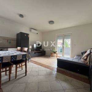 VIŠKOVO, MARINIĆI – 2S+DB, balkon, parkirno mjesto, novija gradnja