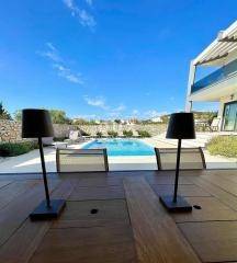 VODICE - Dugoročni najam MODERNA VILA S BAZENOM I PANORAMSKIM POGLEDOM